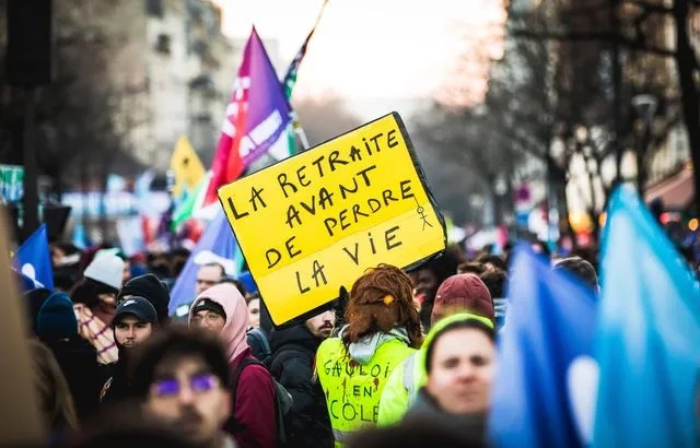 Stávka z 19. a 31. ledna, demonstrace z 21. ledna, Francouzi se početně mobilizují proti důchodové reformě.