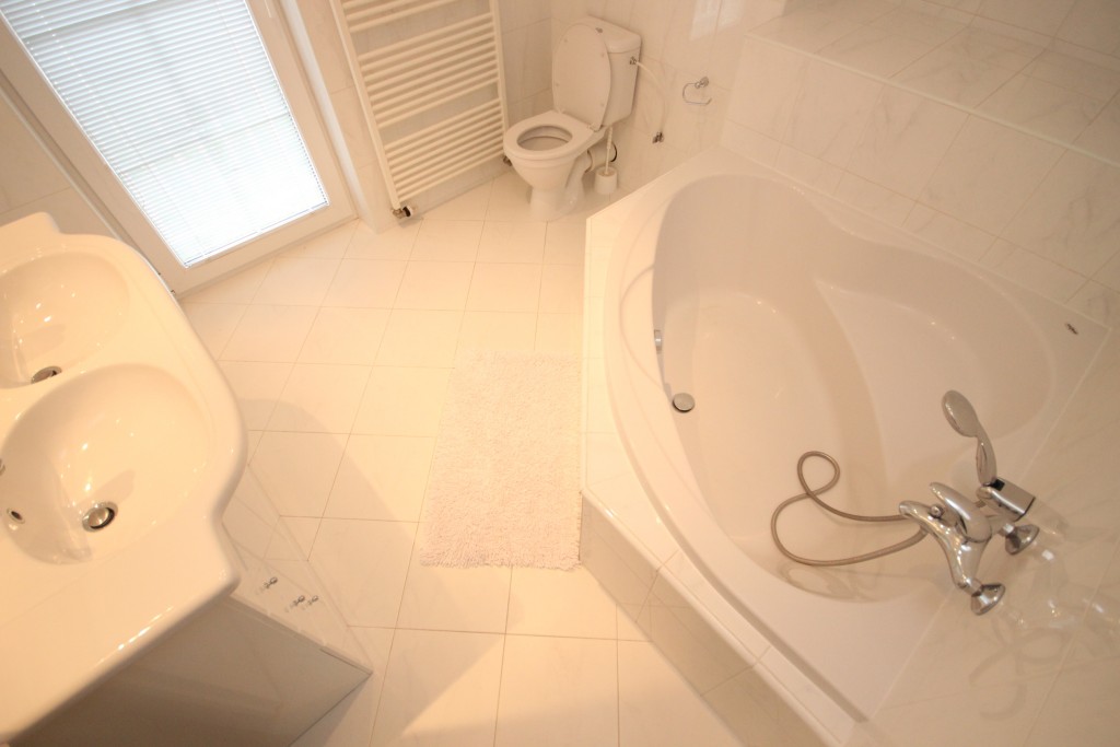 NAMA Prague, spol. s r.o. , Praha IČO 41191919