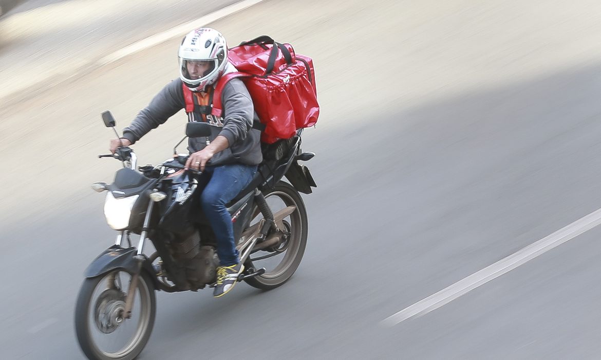 Brazílie má 1,5 milionu doručovacích motocyklistů, řidičů aplikací a taxikářů