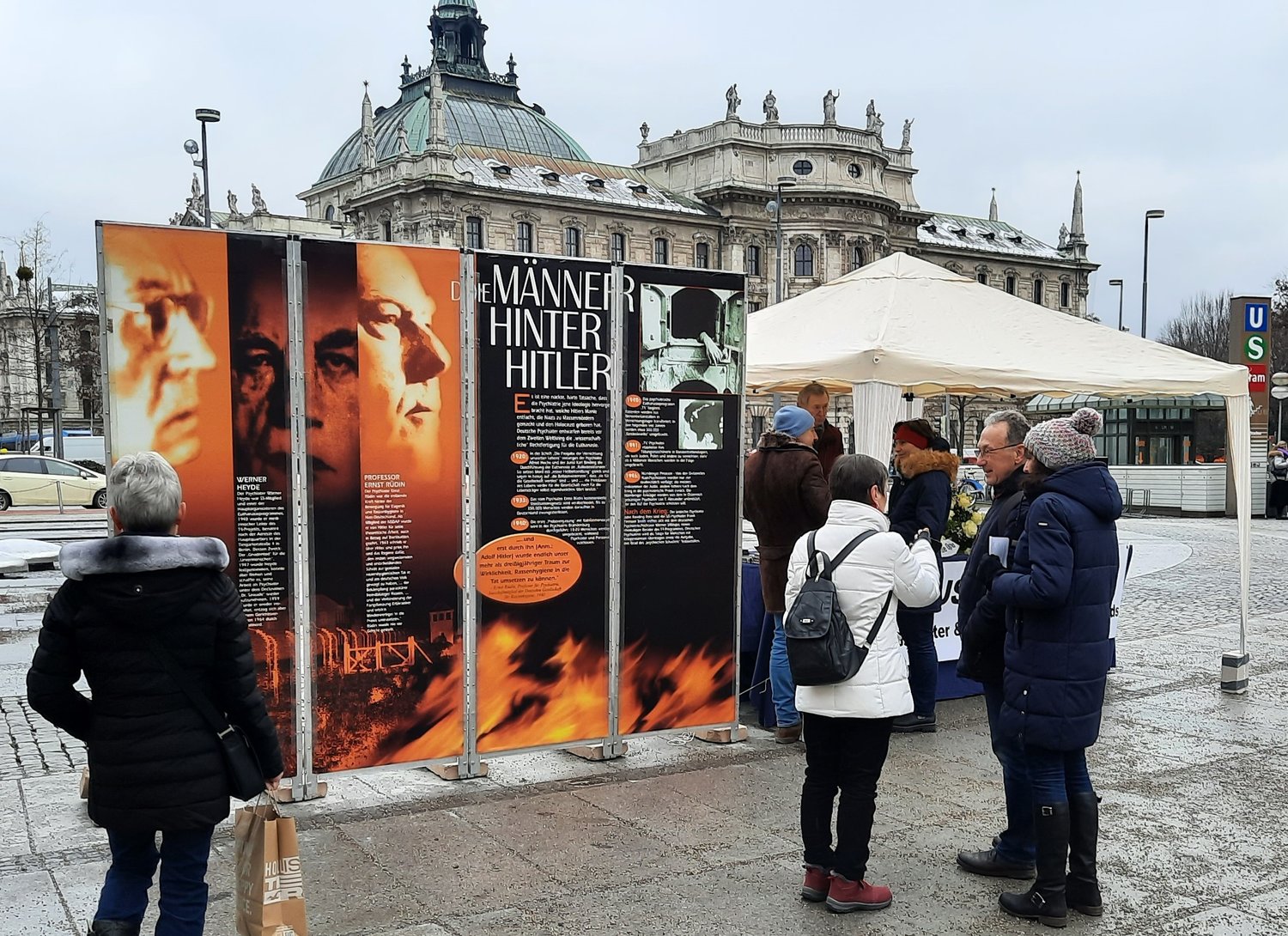Mnichovská pobočka CCHR zvýšila povědomí o tom, že za Hitlerem stojí psychiatři – strůjci Hitlerova konečného řešení.